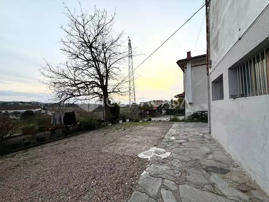 Immagine 39 di Appartamento in vendita  a Montopoli In Val D'arno