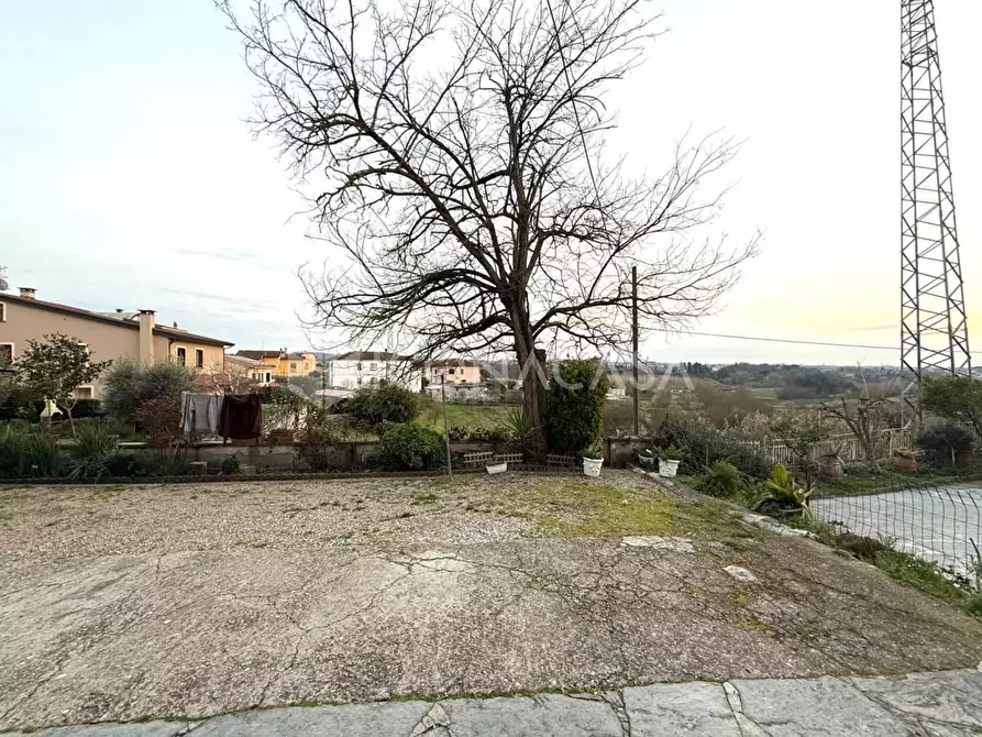 Immagine 36 di Appartamento in vendita  a Montopoli In Val D'arno