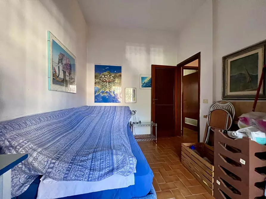 Immagine 15 di Appartamento in vendita  a Massa