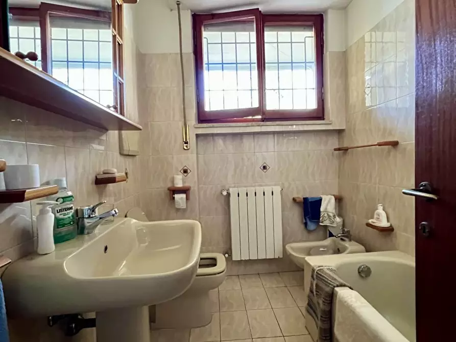 Immagine 13 di Appartamento in vendita  a Massa