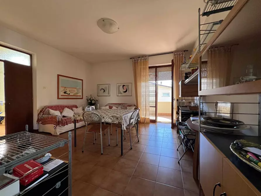 Immagine 6 di Appartamento in vendita  a Massa