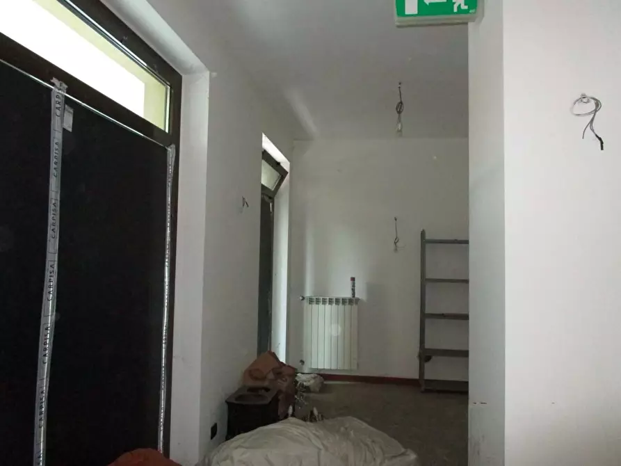 Immagine 3 di Negozio in vendita  a Cologno Monzese