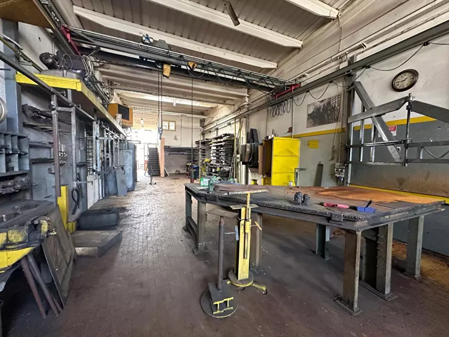 Immagine 8 di Attività artigianale in vendita  a Montespertoli