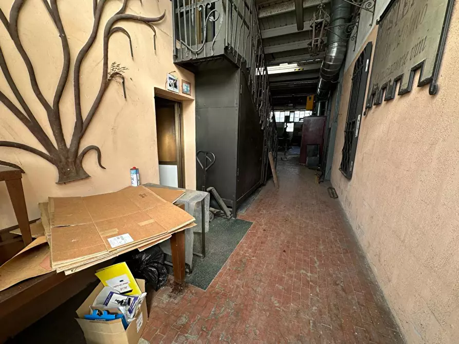 Immagine 16 di Attività artigianale in vendita  a Montespertoli