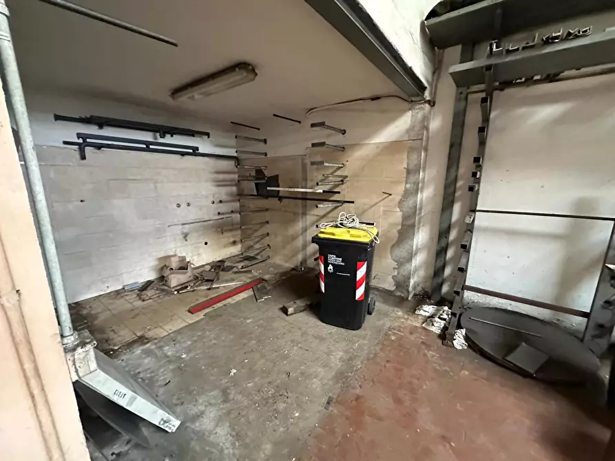 Immagine 10 di Attività artigianale in vendita  a Montespertoli