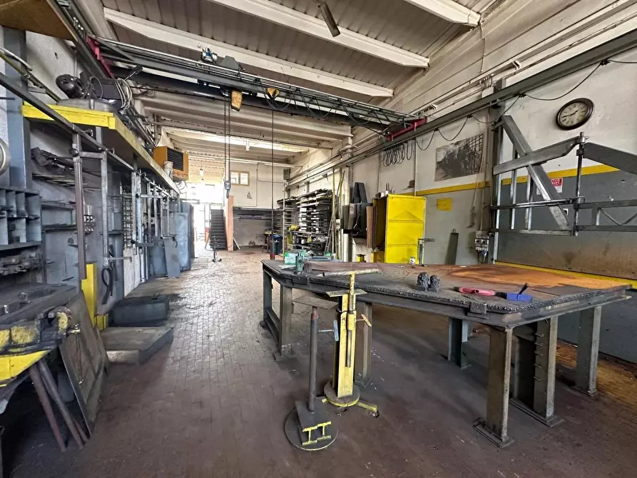 Immagine 8 di Attività artigianale in vendita  a Montespertoli