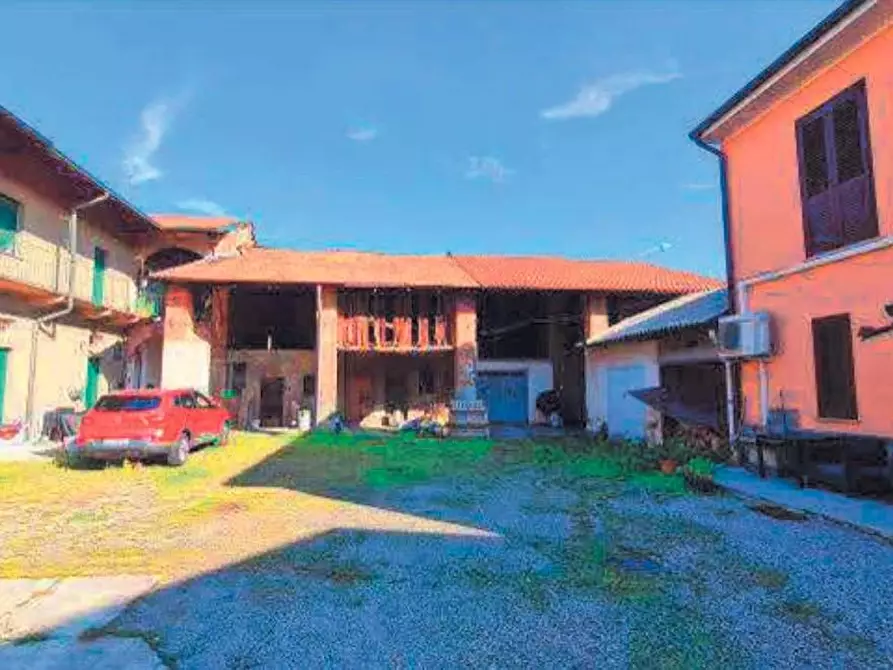 Immagine 2 di Appartamento in vendita  a Bareggio