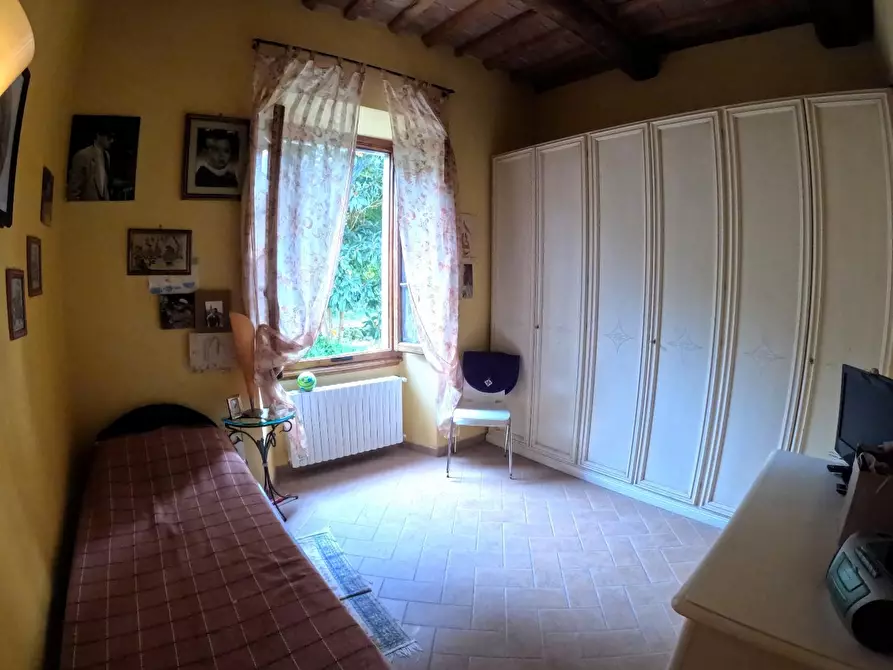 Immagine 12 di Appartamento in vendita  a Poggibonsi