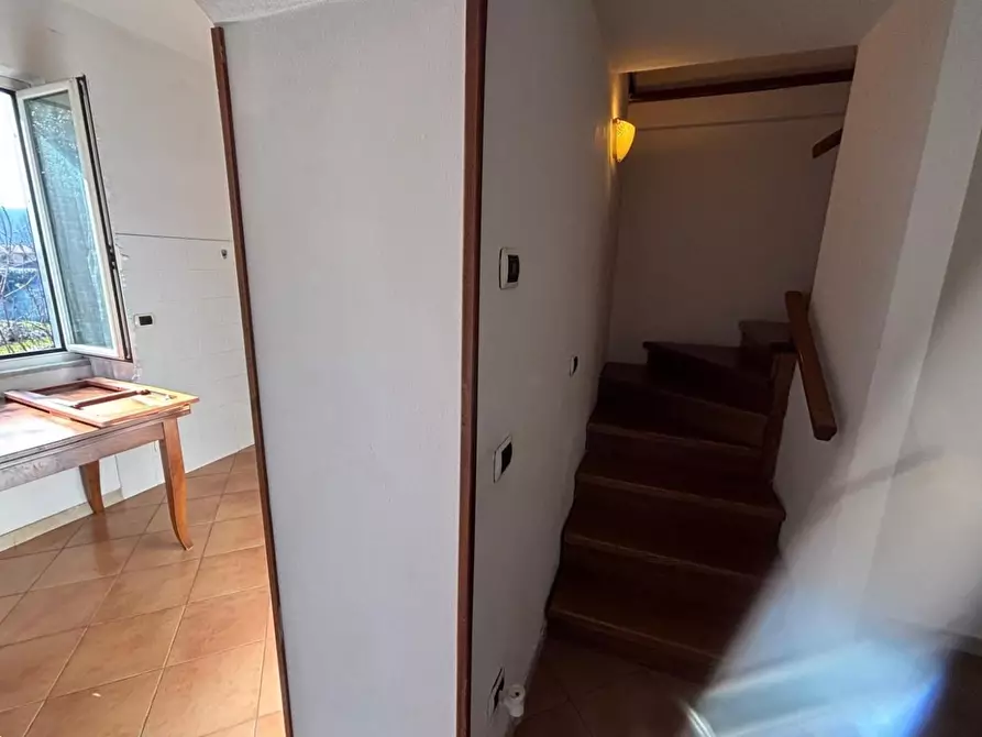 Immagine 5 di Porzione di casa in vendita  a Castelnuovo Magra