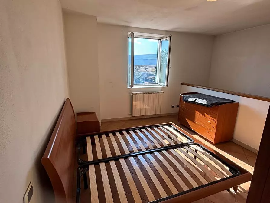 Immagine 18 di Porzione di casa in vendita  a Castelnuovo Magra
