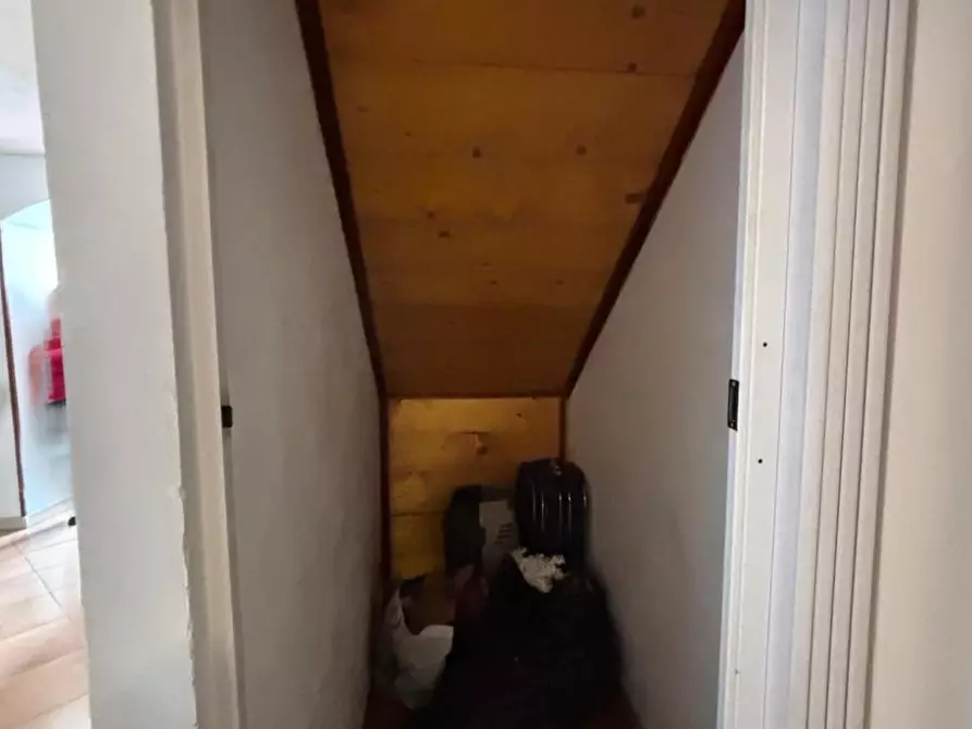 Immagine 14 di Porzione di casa in vendita  a Castelnuovo Magra