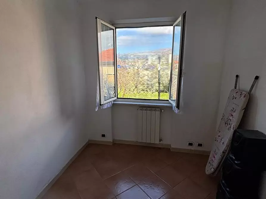 Immagine 8 di Porzione di casa in vendita  a Castelnuovo Magra