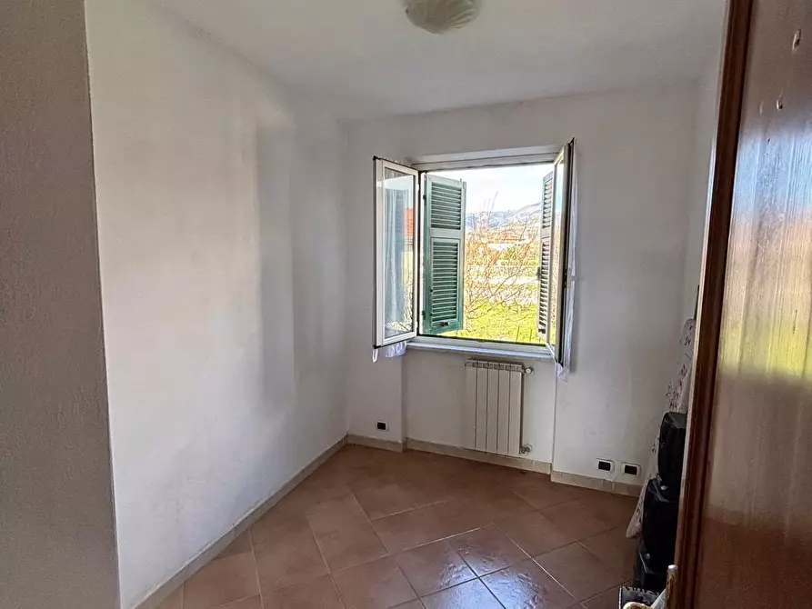 Immagine 7 di Porzione di casa in vendita  a Castelnuovo Magra