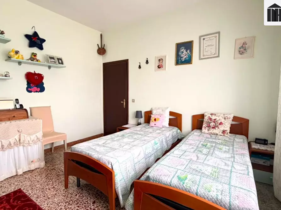 Immagine 21 di Appartamento in vendita  a Santa Croce Sull'arno