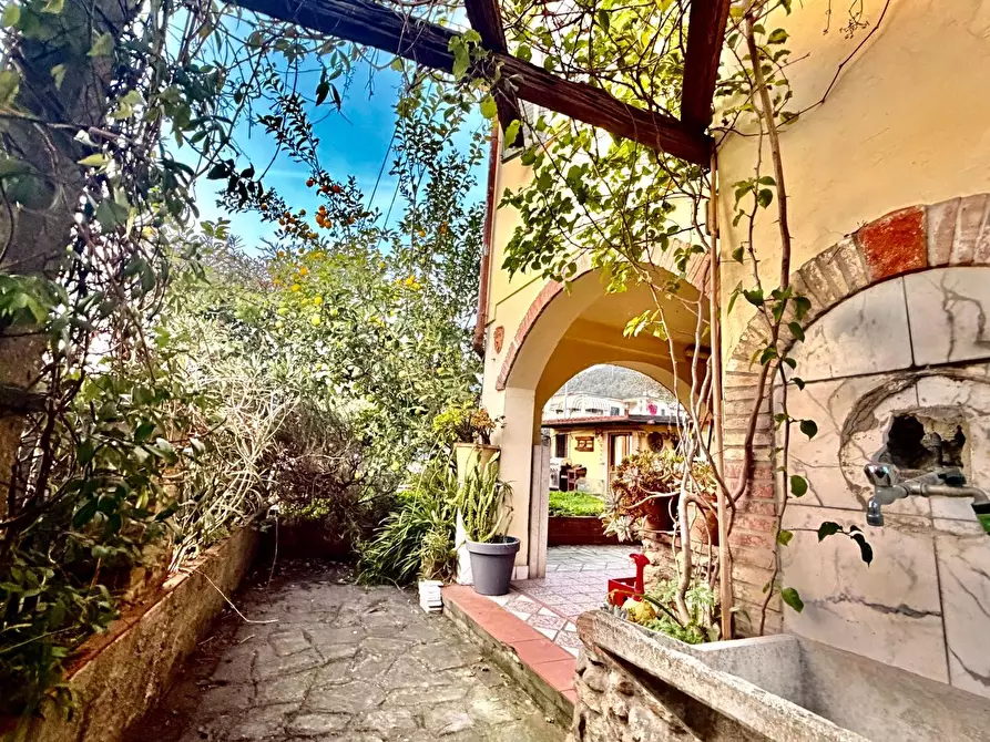 Immagine 29 di Appartamento in vendita  a Massa