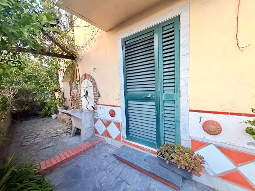 Immagine 28 di Appartamento in vendita  a Massa