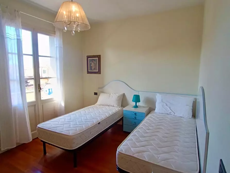 Immagine 29 di Villetta a schiera in affitto  a Montignoso