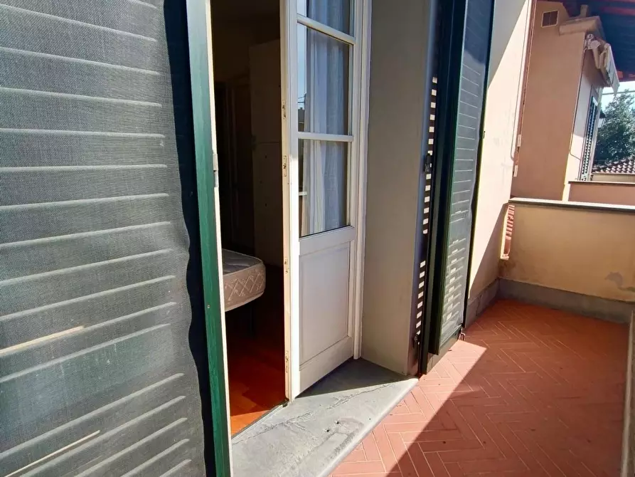 Immagine 31 di Villetta a schiera in affitto  a Montignoso