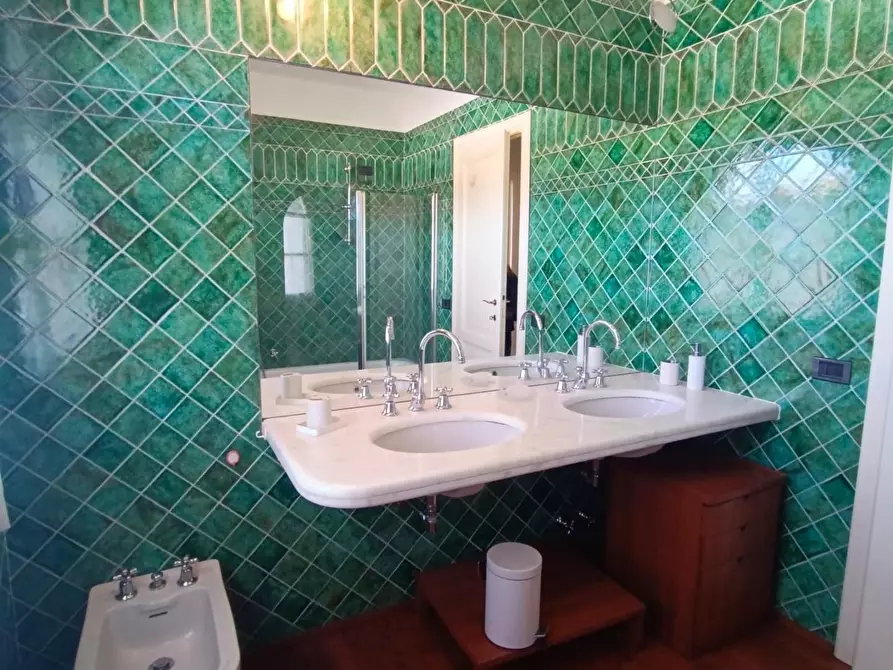 Immagine 35 di Villetta a schiera in affitto  a Montignoso