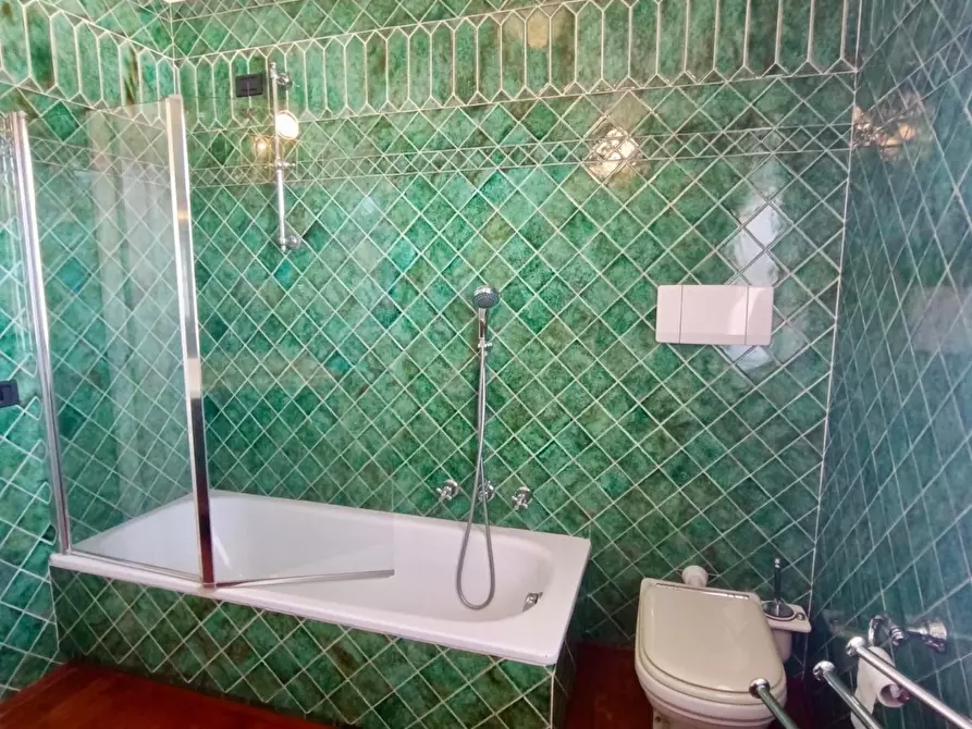 Immagine 37 di Villetta a schiera in affitto  a Montignoso