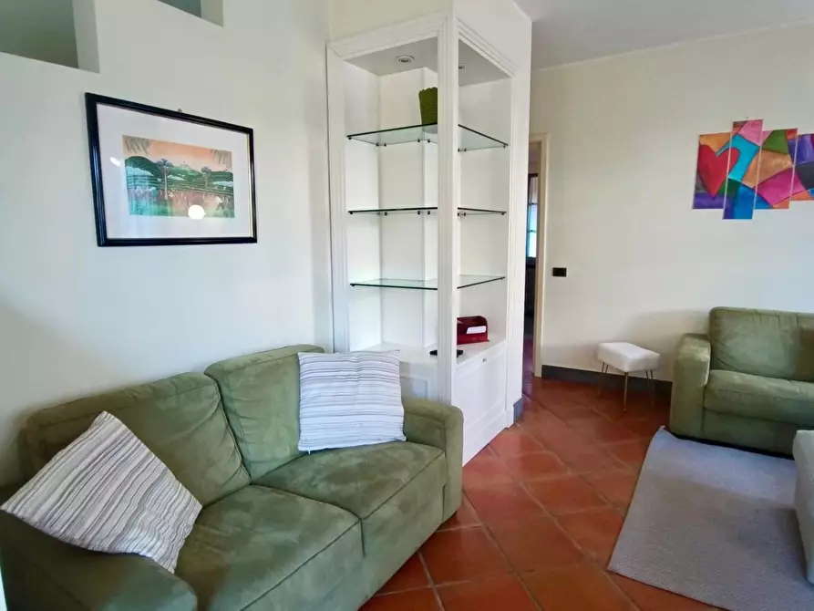 Immagine 14 di Villetta a schiera in affitto  a Montignoso