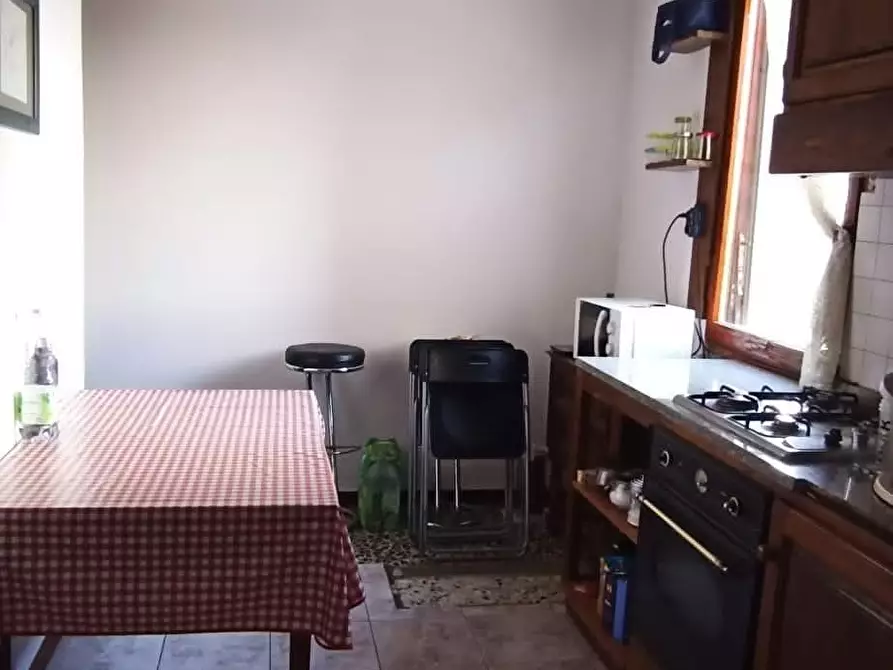 Immagine 3 di Appartamento in affitto  a Pisa