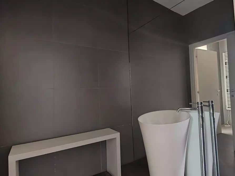 Immagine 13 di Capannone industriale in vendita  a Santa Croce Sull'arno