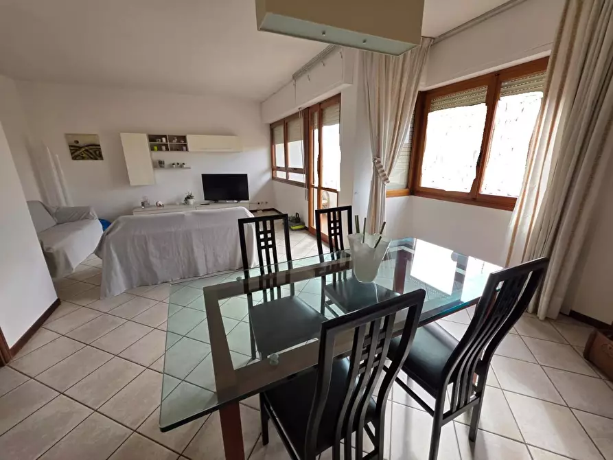 Immagine 5 di Appartamento in vendita  a Pontedera