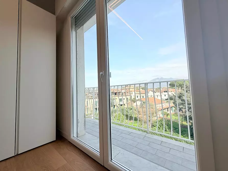 Immagine 8 di Appartamento in vendita  a Massa