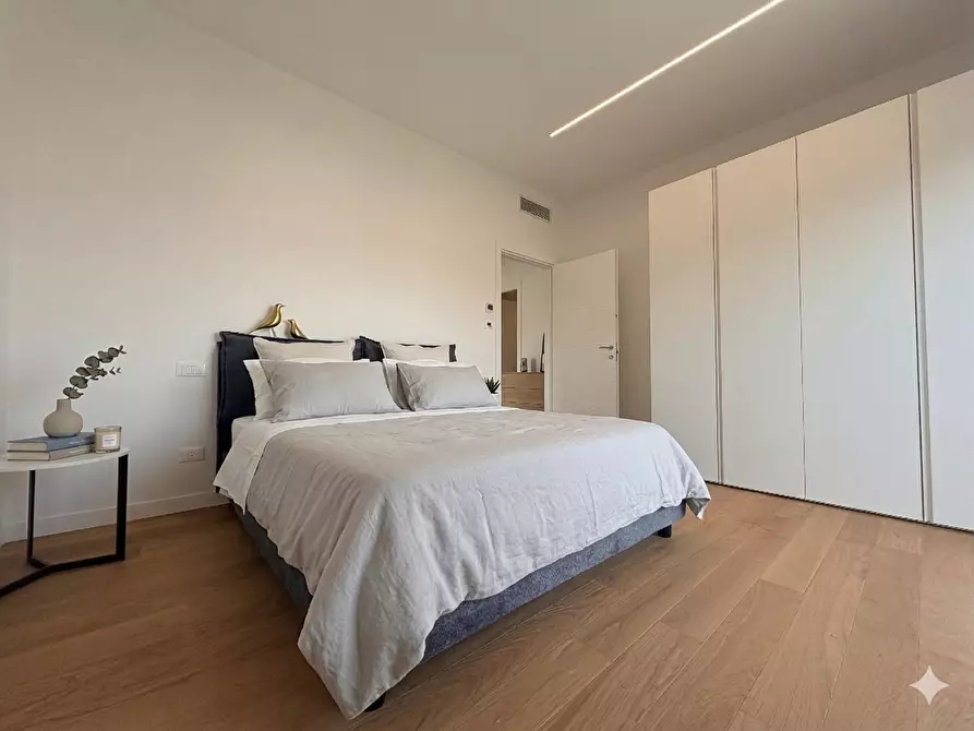 Immagine 9 di Appartamento in vendita  a Massa