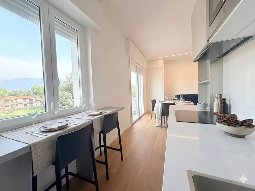 Immagine 5 di Appartamento in vendita  a Massa