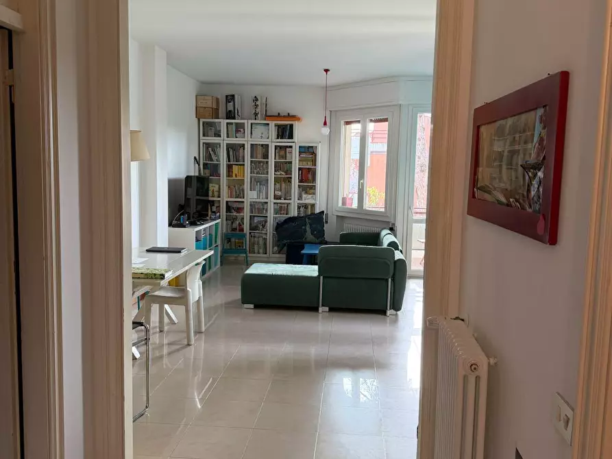 Immagine 1 di Appartamento in vendita  a Camaiore