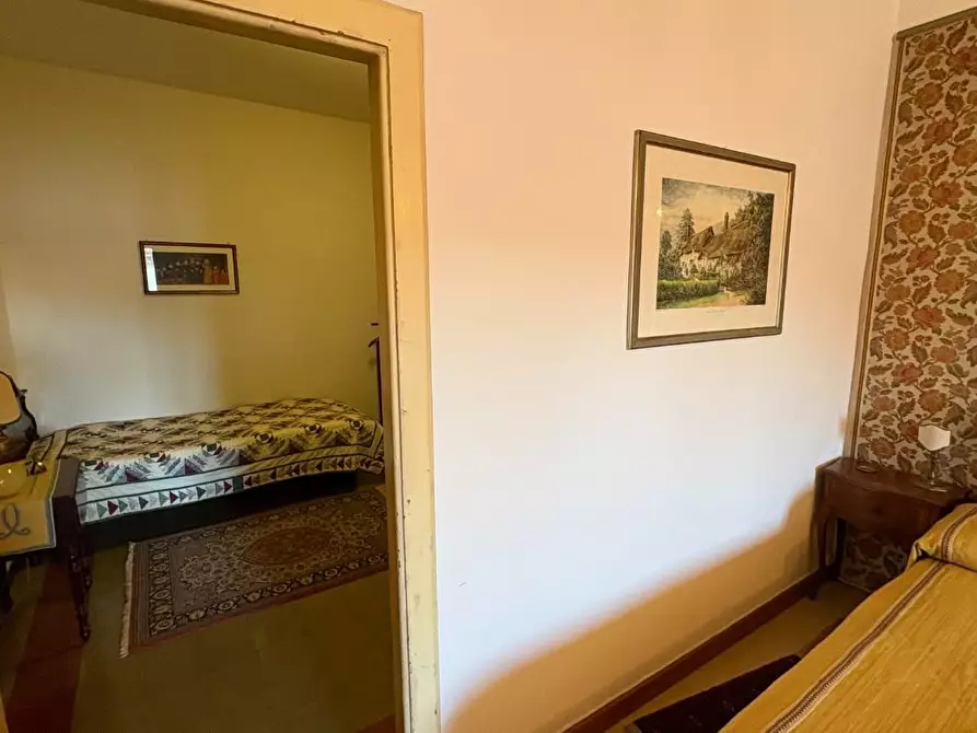 Immagine 22 di Mansarda in vendita  a Lucca