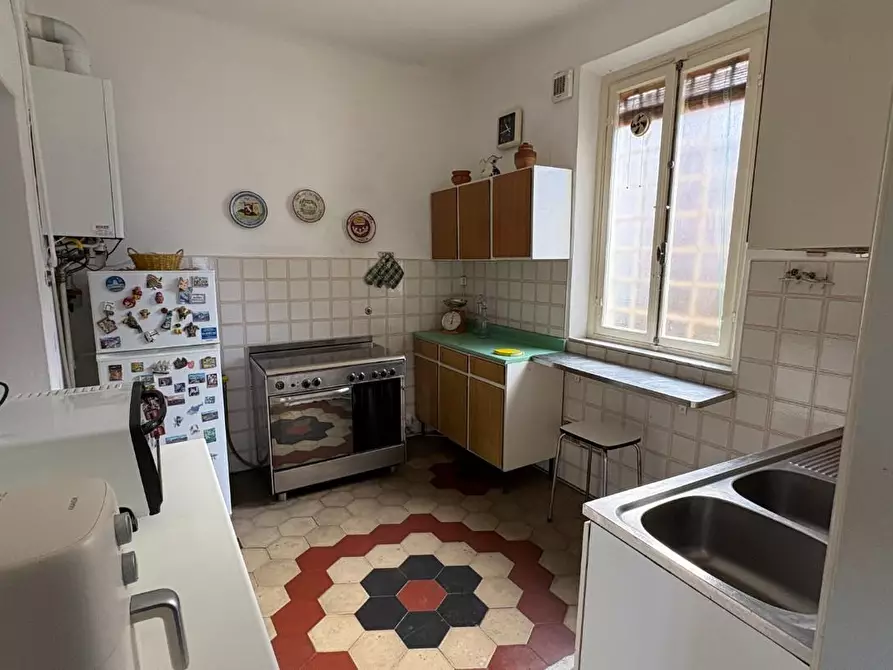 Immagine 6 di Mansarda in vendita  a Lucca