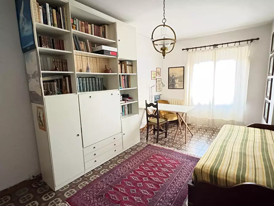 Immagine 26 di Mansarda in vendita  a Lucca