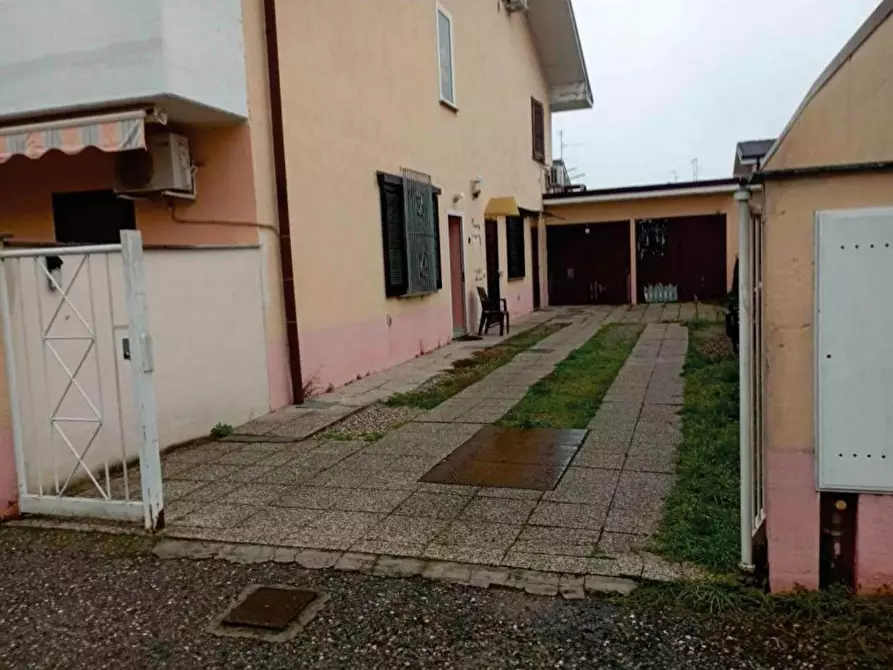 Immagine 4 di Appartamento in vendita  a Tromello