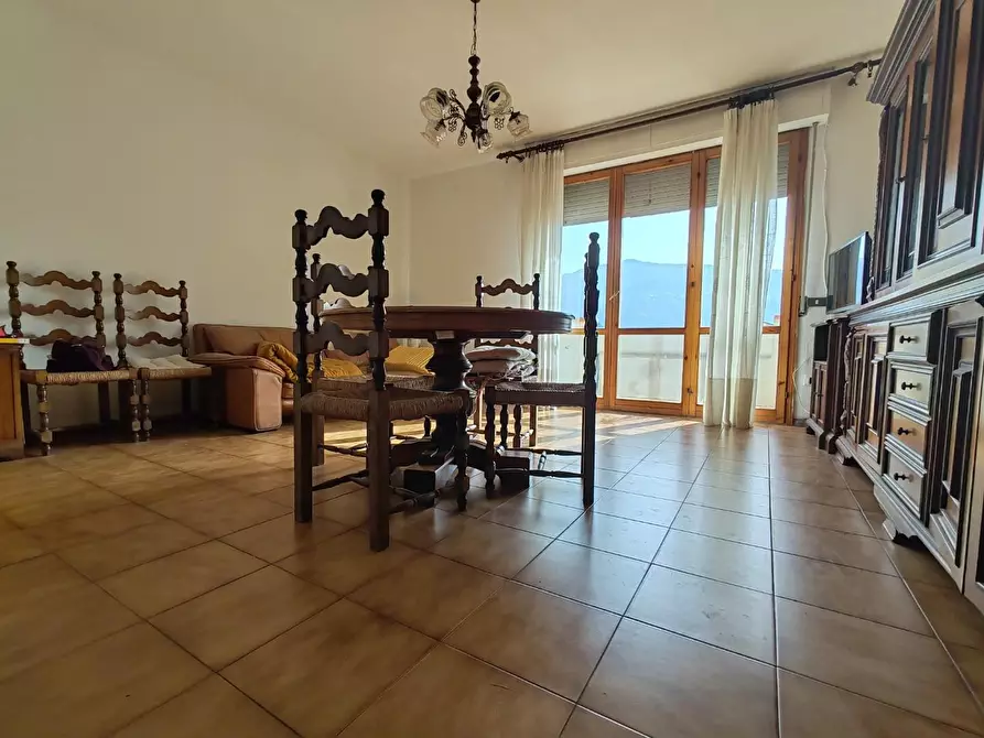 Immagine 3 di Appartamento in vendita  a Massa