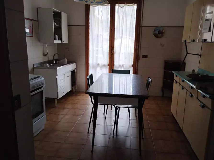 Immagine 21 di Appartamento in vendita  a Massa