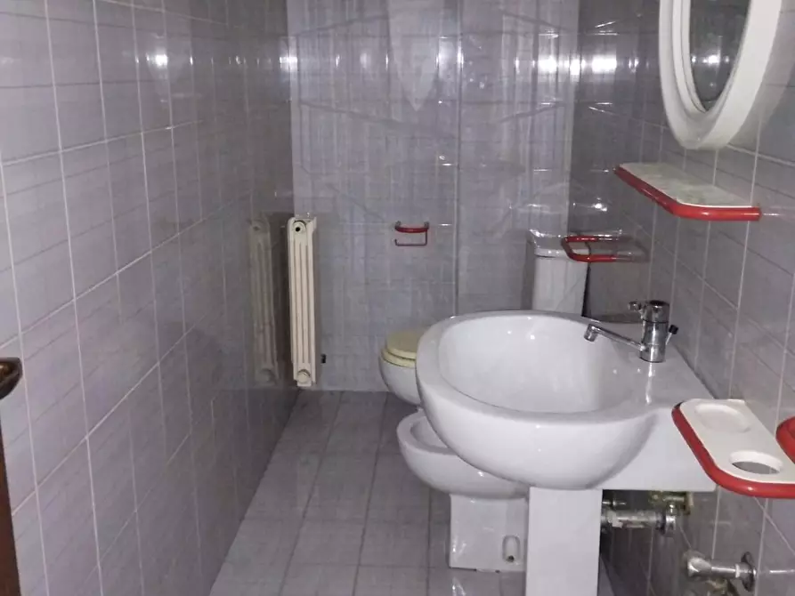 Immagine 18 di Appartamento in vendita  a Massa