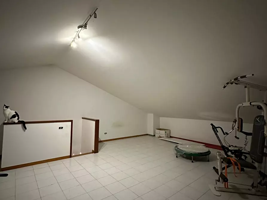 Immagine 13 di Villetta a schiera in vendita  a Capraia E Limite