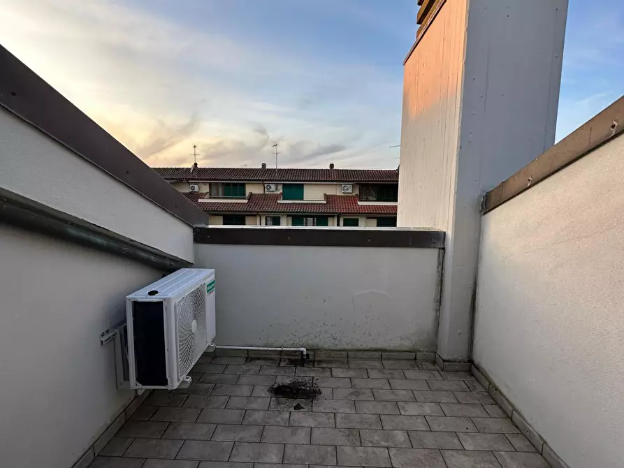 Immagine 14 di Villetta a schiera in vendita  a Capraia E Limite