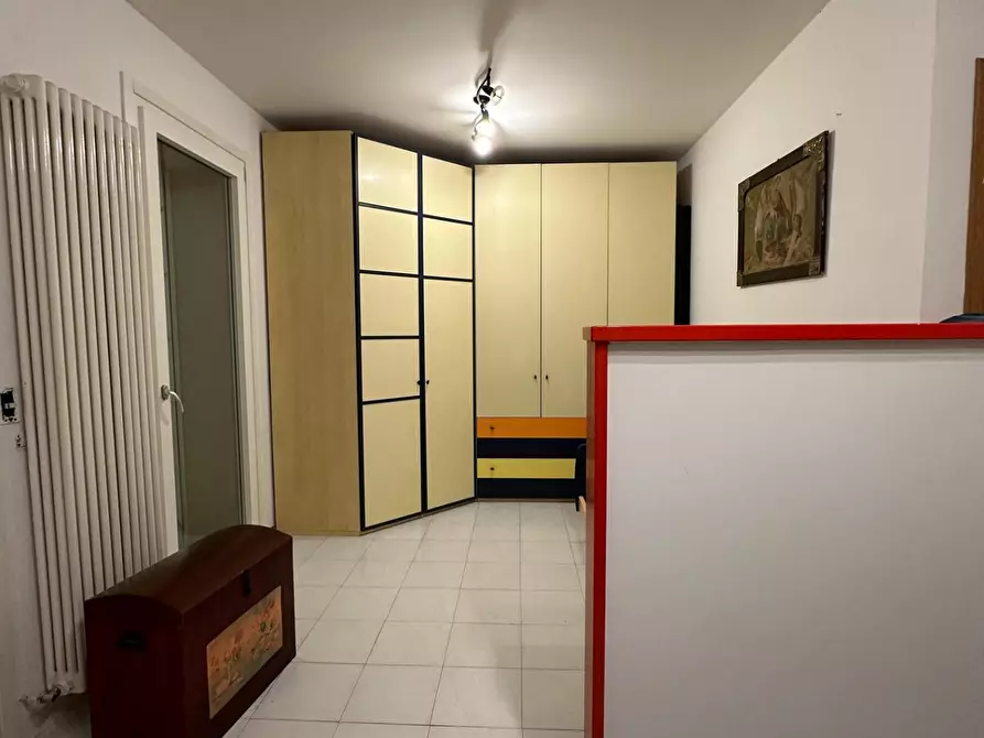 Immagine 10 di Villetta a schiera in vendita  a Capraia E Limite