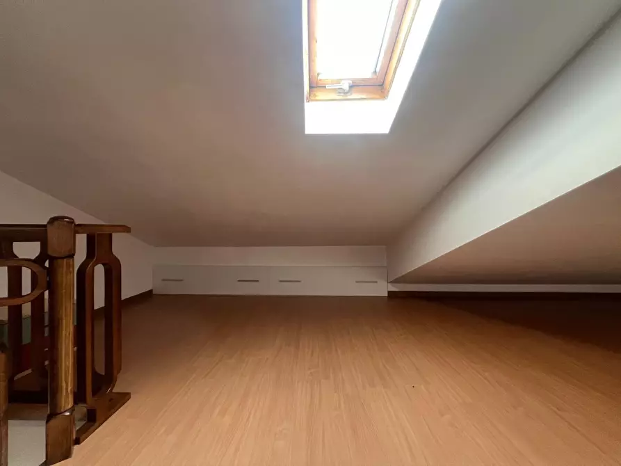 Immagine 18 di Appartamento in affitto  a Santa Maria A Monte