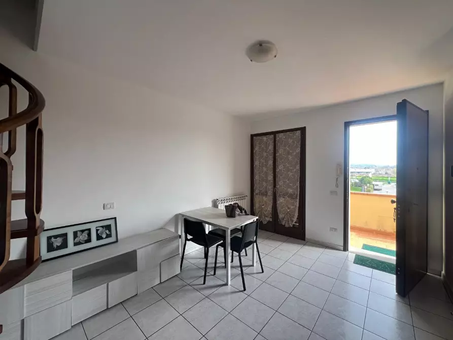 Immagine 4 di Appartamento in affitto  a Santa Maria A Monte