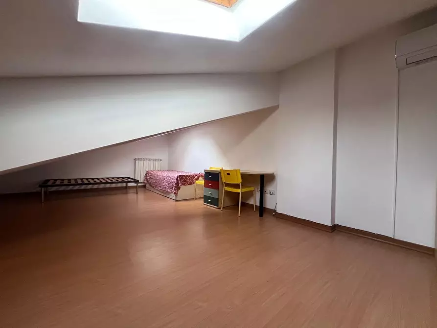 Immagine 17 di Appartamento in affitto  a Santa Maria A Monte