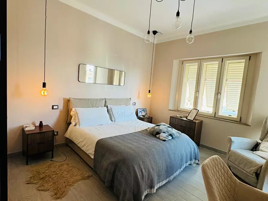 Immagine 18 di Villa in vendita  a Lucca