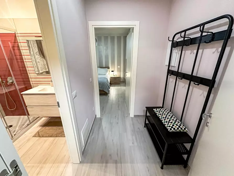 Immagine 50 di Villa in vendita  a Lucca