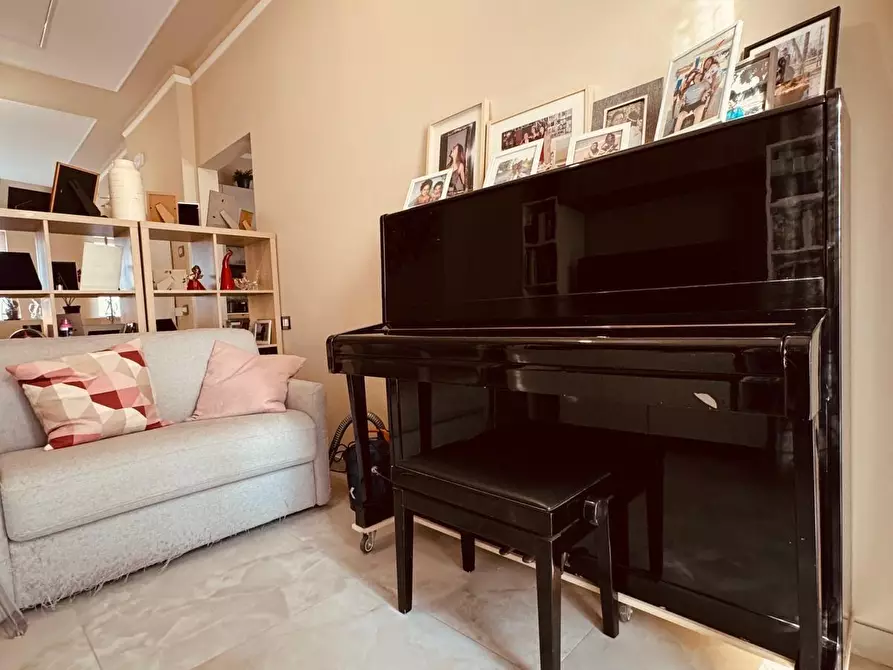 Immagine 34 di Villa in vendita  a Lucca