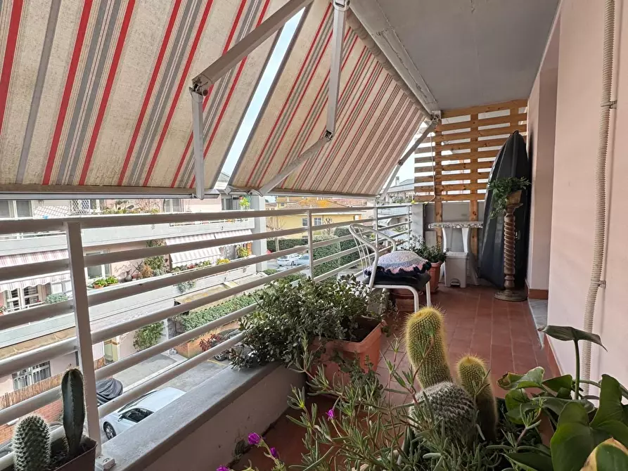 Immagine 7 di Appartamento in vendita  a Viareggio