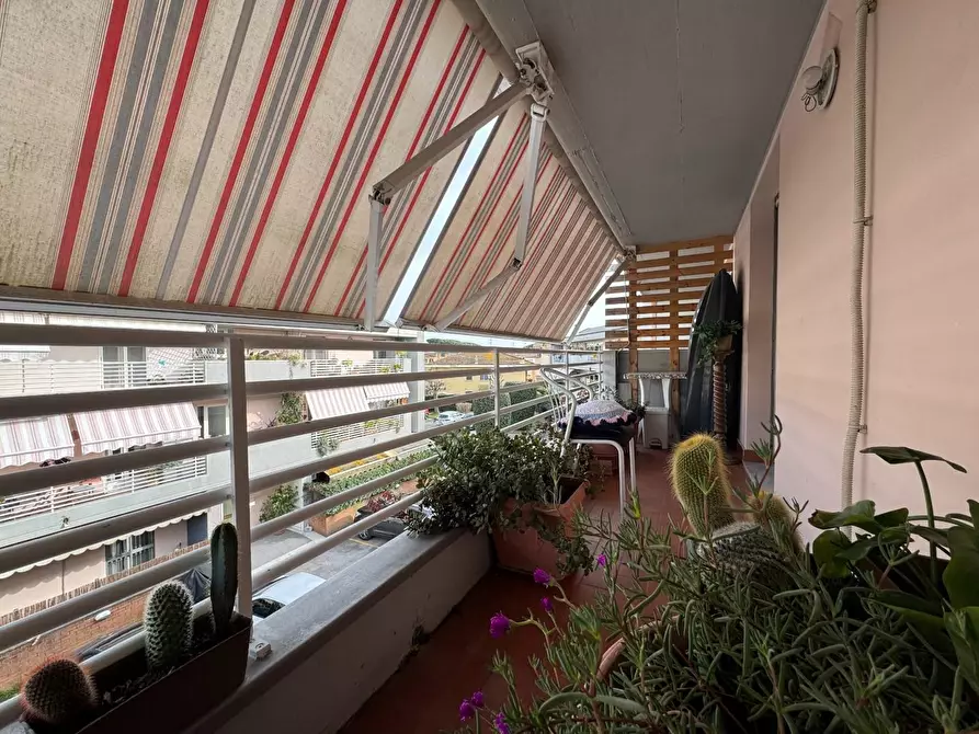Immagine 10 di Appartamento in vendita  a Viareggio